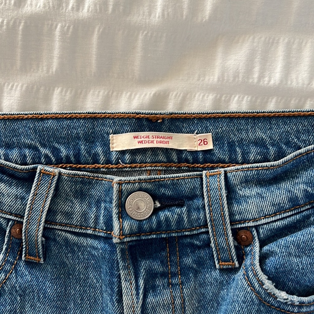 Levis Wedgie jeans - Picture 3 of 4